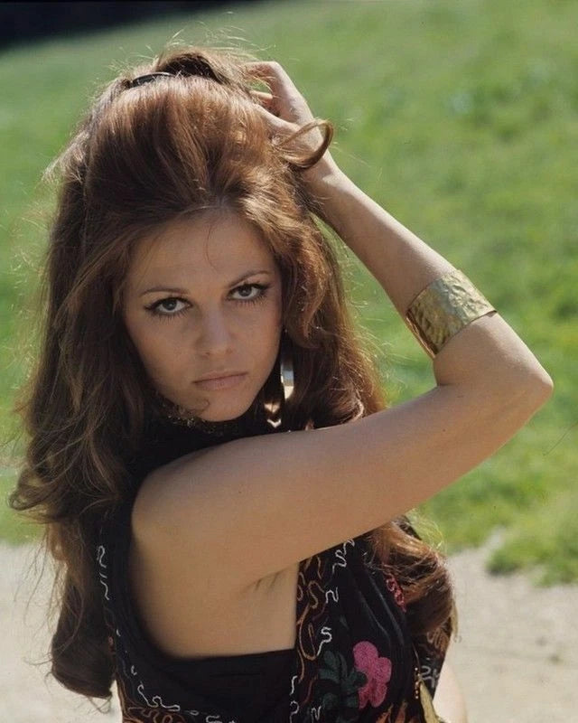 Claudia Cardinale Gold Bracelet Canvas Wall Art – Vintage Luxury Portrait Poster