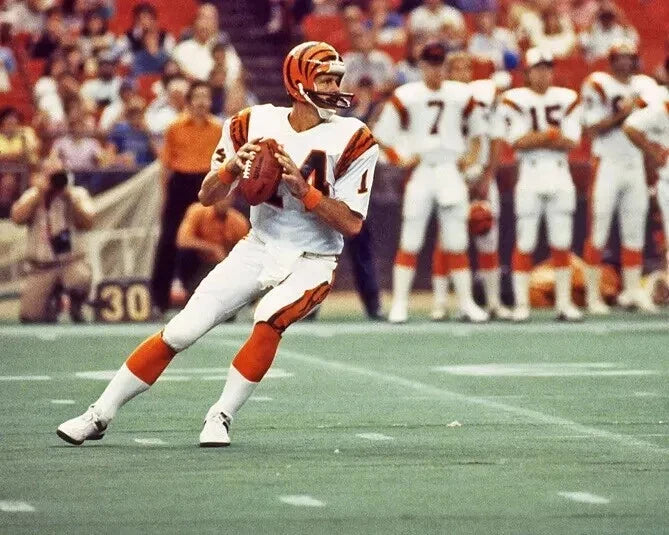 Ken Anderson Cincinnati Bengals Canvas Wall Art – NFL Quarterback Legend Decor