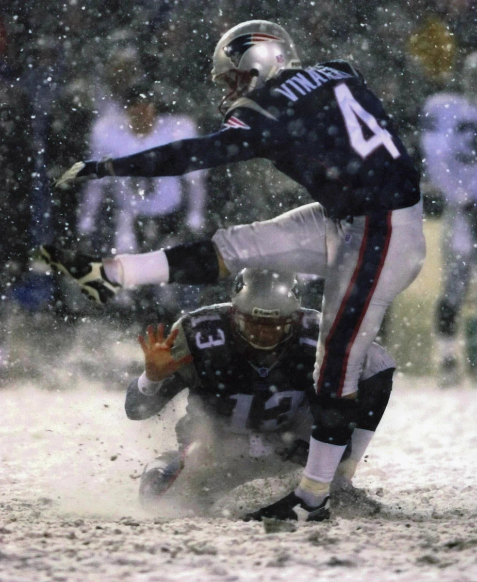 Adam Vinatieri Snow Kick Canvas Wall Art – NFL Clutch Legend Poster