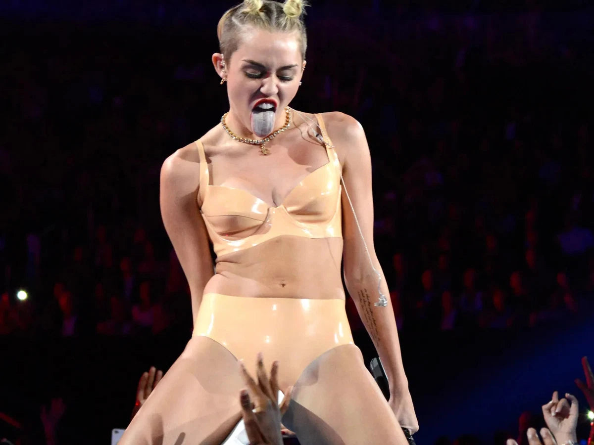 Miley Cyrus Playful Pop Canvas Wall Art – Bold Celebrity Poster
