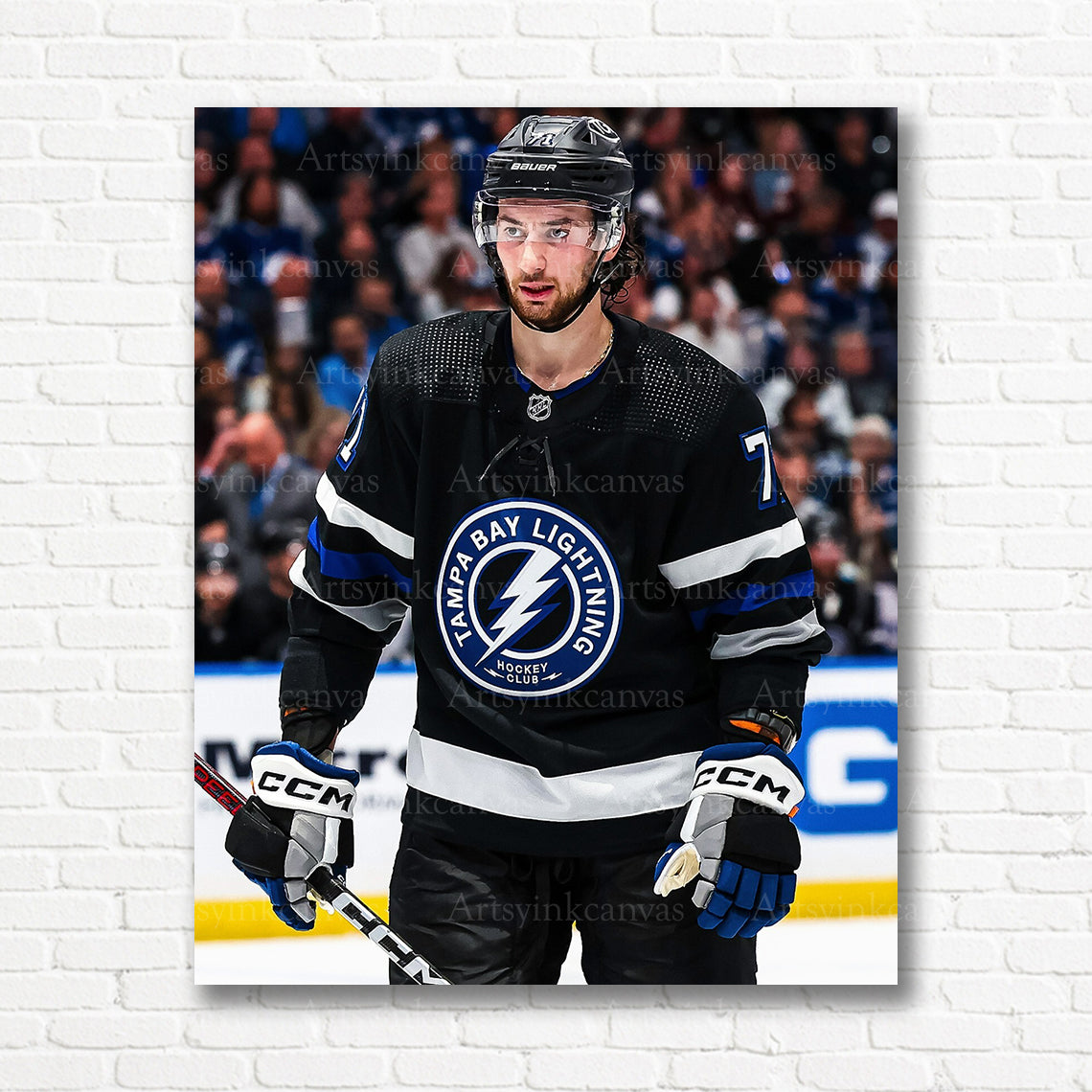 Anthony Cirelli Lightning mid-game canvas print