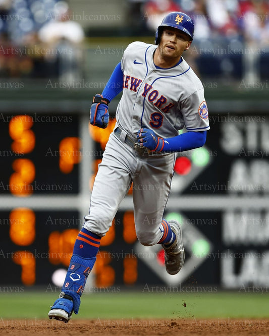 Brandon Nimmo running the bases New York Mets canvas wall art