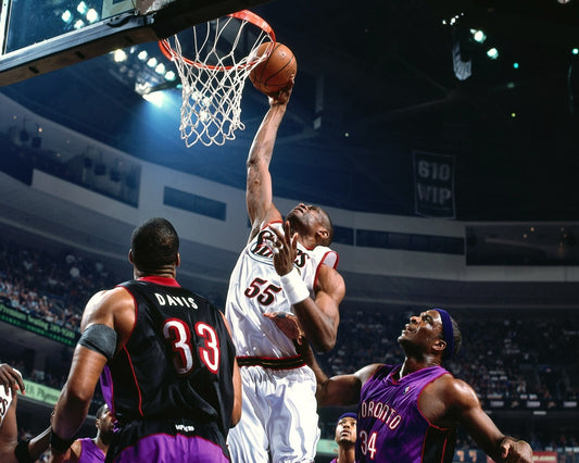 Dikembe Mutombo layup Philadelphia 76ers canvas wall art