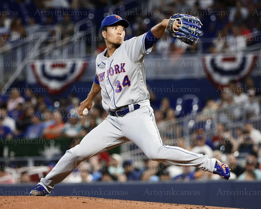 Kodai Senga pitching action New York Mets canvas wall art