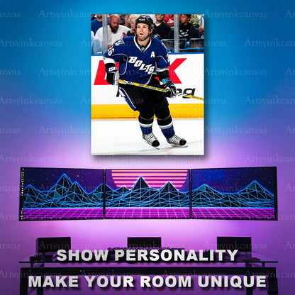 Martin St Louis hockey action artwork