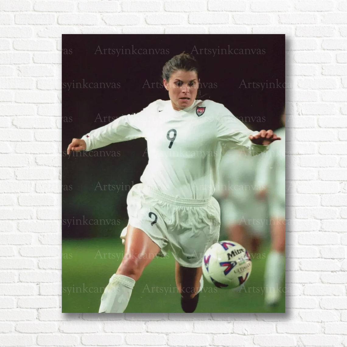 Mia Hamm USA Women’s Soccer Canvas Wall Art – Football Legend Decor