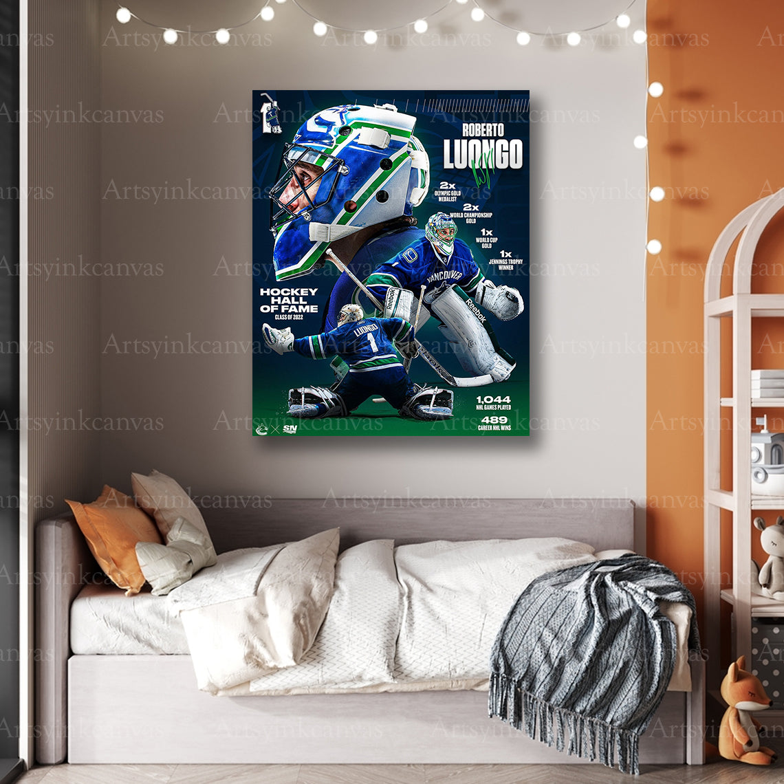 Premium Roberto Luongo Hall of Fame canvas print