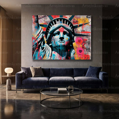 Statue of Liberty heart street art wall decor