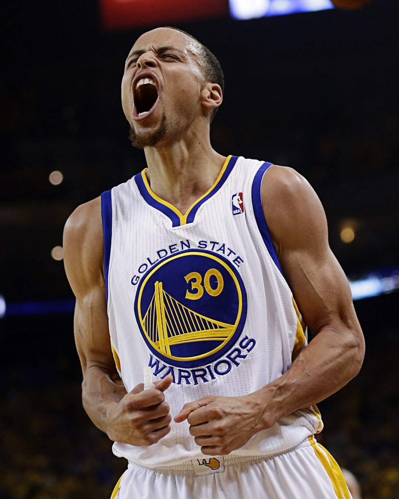Stephen Curry scream mid game canvas wall art