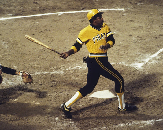 Willie Stargell at bat canvas wall art