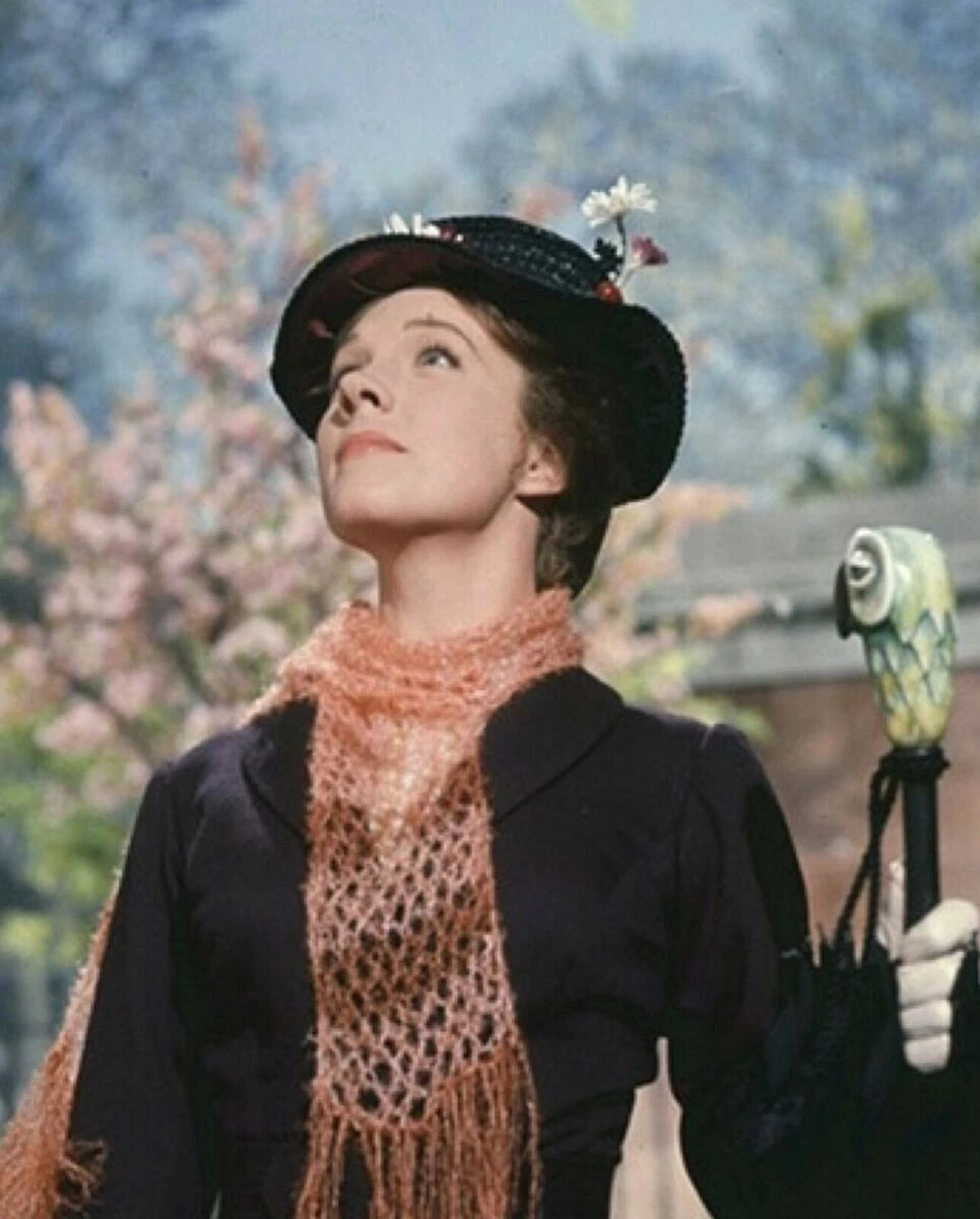 Julie Andrews as Mary Poppins Canvas Wall Art – Classic Disney Movie Poster