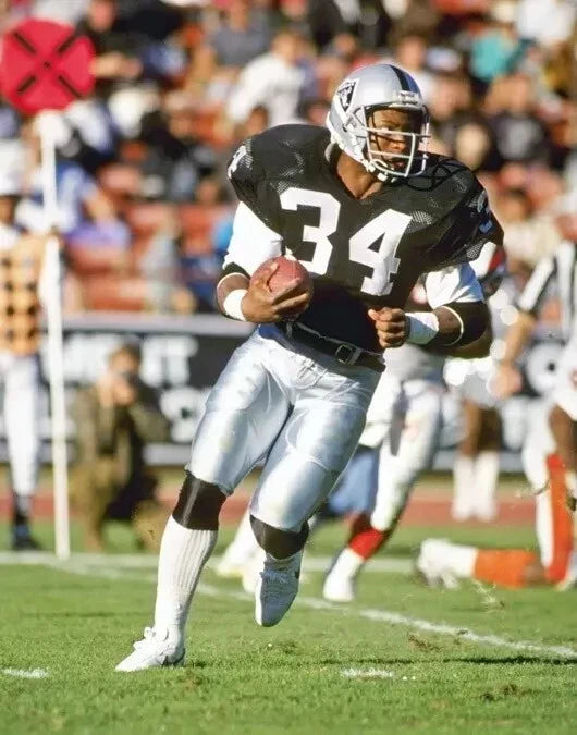 Bo Jackson Los Angeles Raiders Canvas Wall Art – NFL Legend Decor