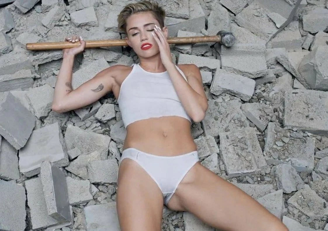 Miley Cyrus Industrial Style Canvas Wall Art – Edgy Construction Aesthetic Poster