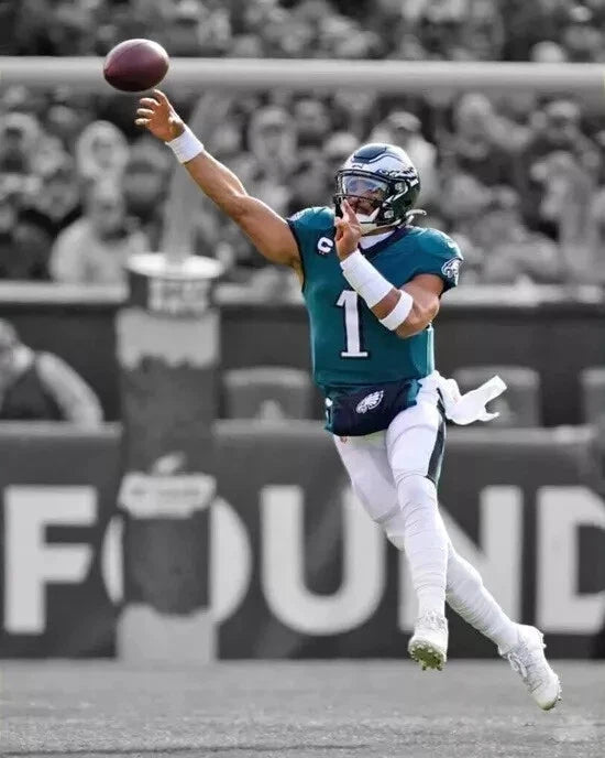 Jalen Hurts Philadelphia Eagles Canvas Wall Art – NFL Quarterback Star Decor