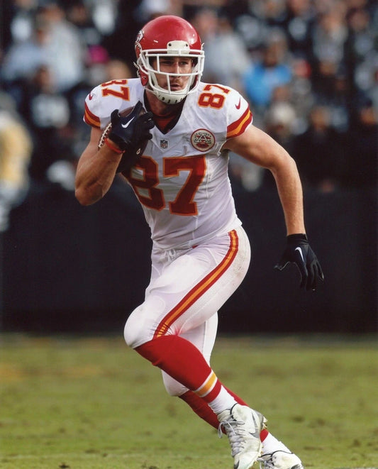 Travis Kelce Kansas City Chiefs Canvas Wall Art – NFL Game Day Decor
