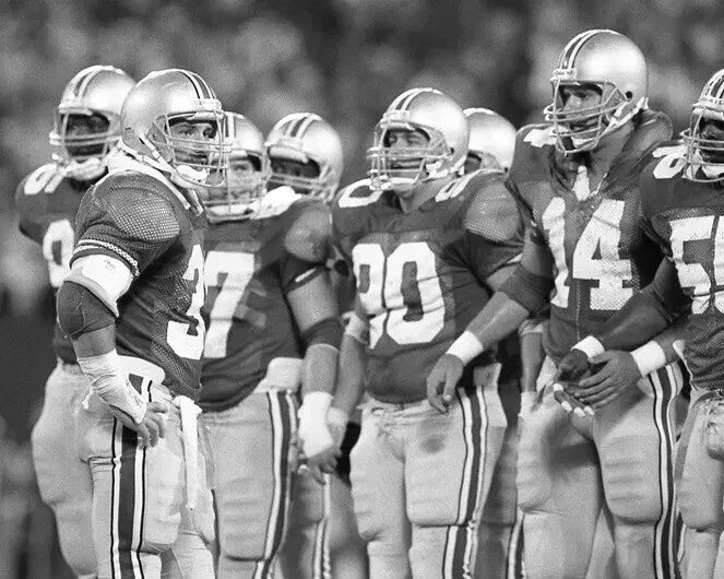Chris Spielman Ohio State Canvas Wall Art – College Football Legend Decor