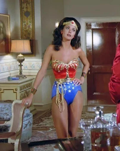 Lynda Carter Wonder Woman Canvas Wall Art – Classic Superhero Poster