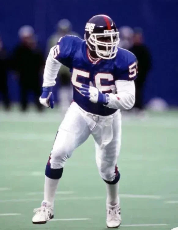 Lawrence Taylor New York Giants Canvas Wall Art – NFL Legend Decor