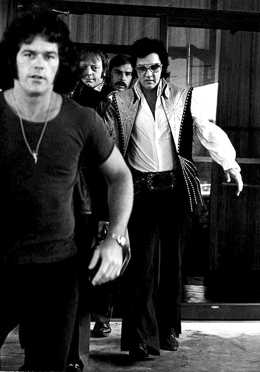 Elvis Presley Black and White Canvas Wall Art – Vintage Rock Legend Poster