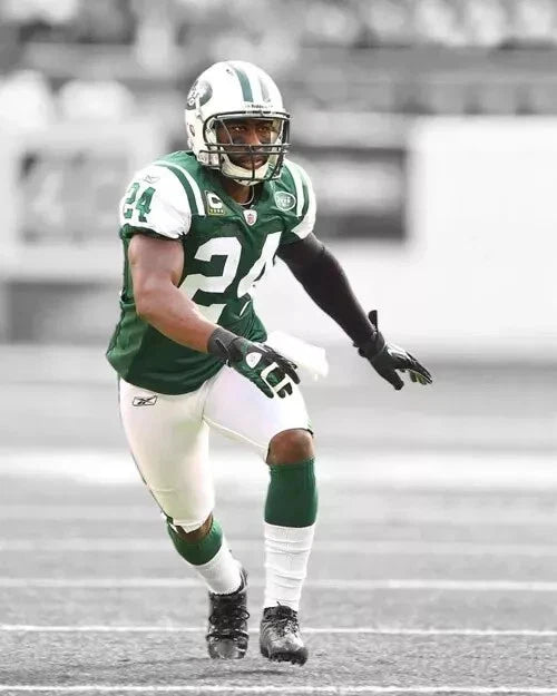 Darrelle Revis New York Jets Canvas Wall Art – NFL Defensive Legend Decor