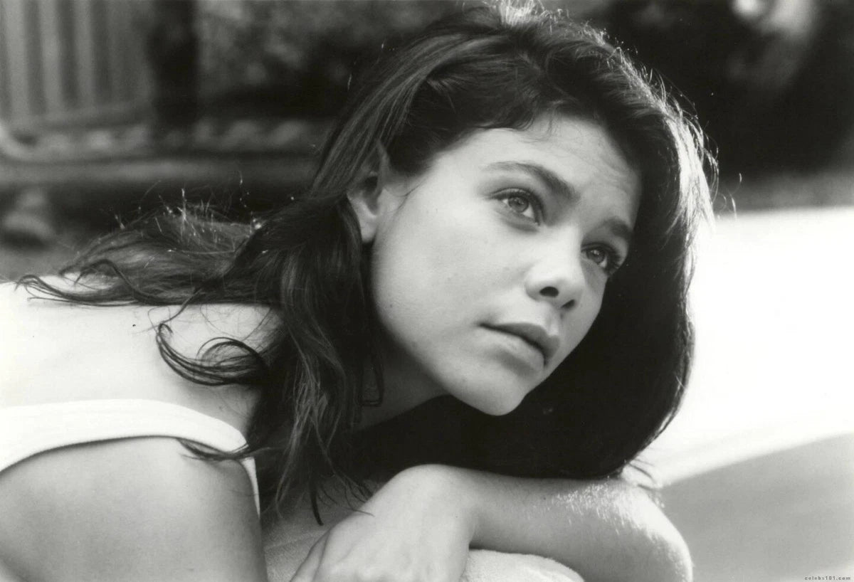 Meredith Salenger Black and White Canvas Wall Art – Classic Hollywood Aesthetic Poster