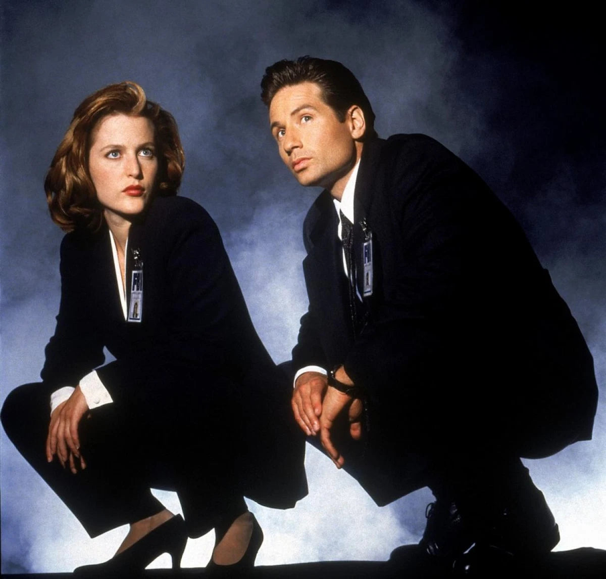 The X-Files Suit Style Canvas Wall Art – FBI Mystery TV Series Decor